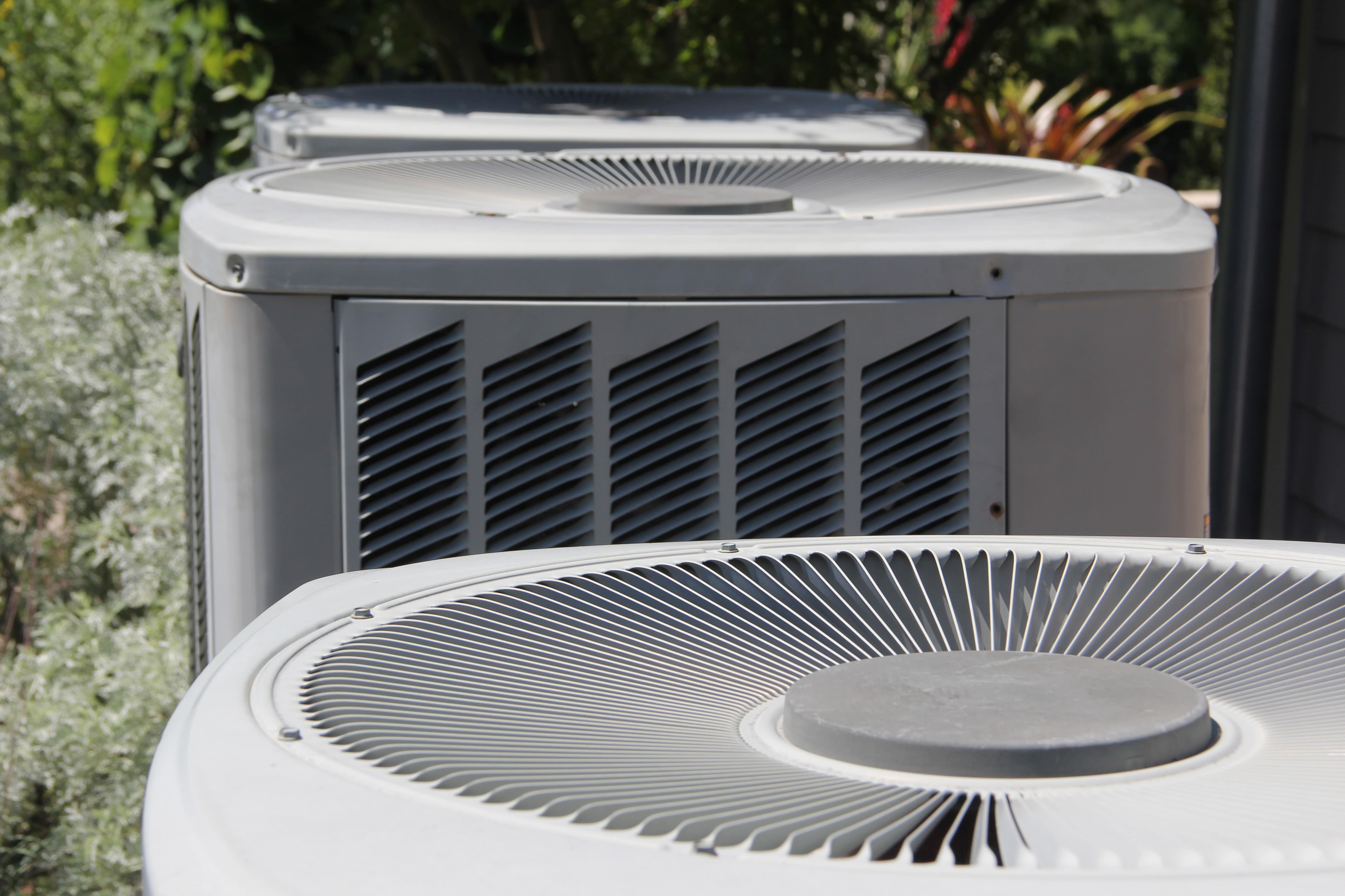 How long do AC units last?